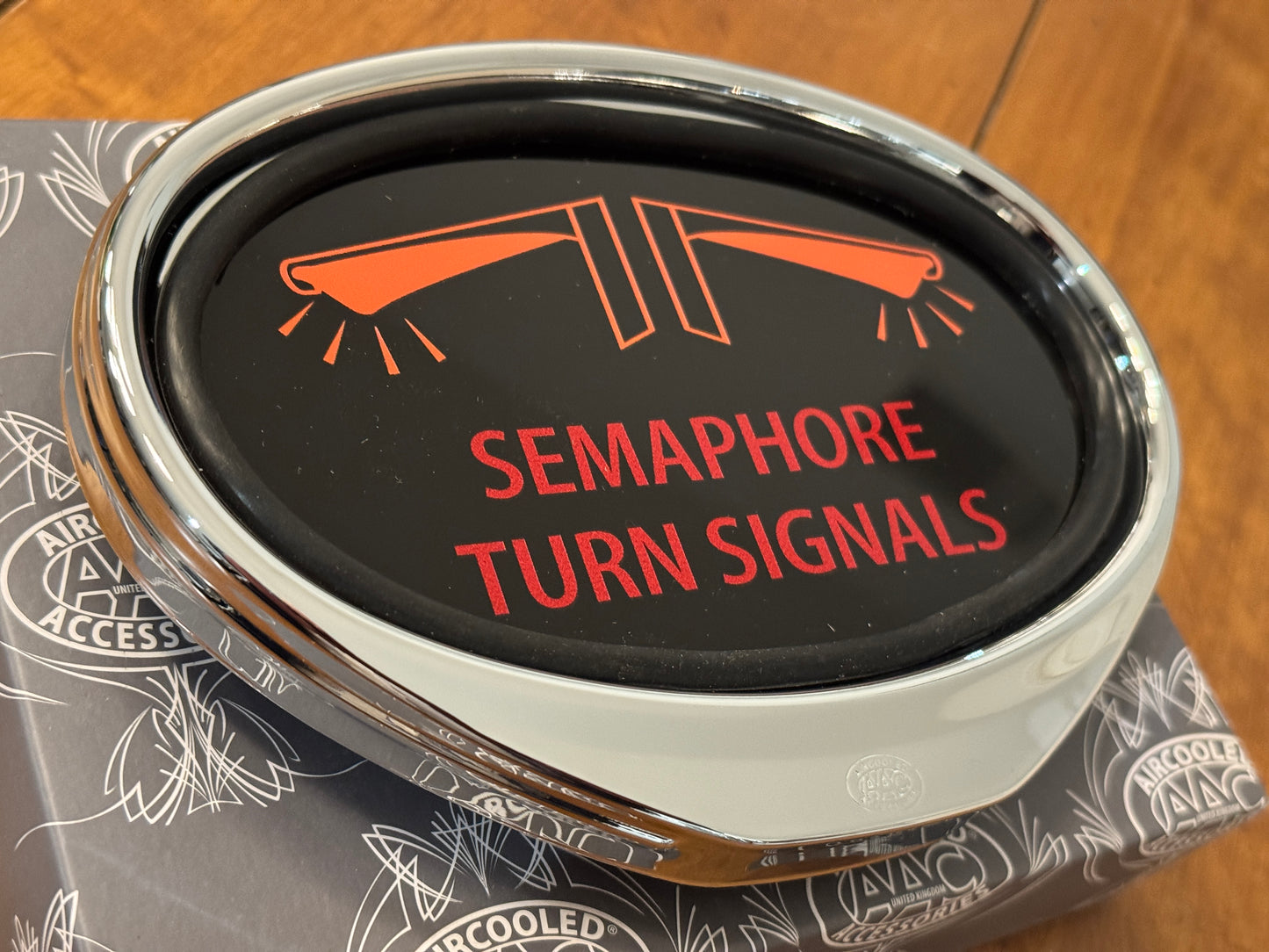 Semaphore Turn Signal Illuminated Sign