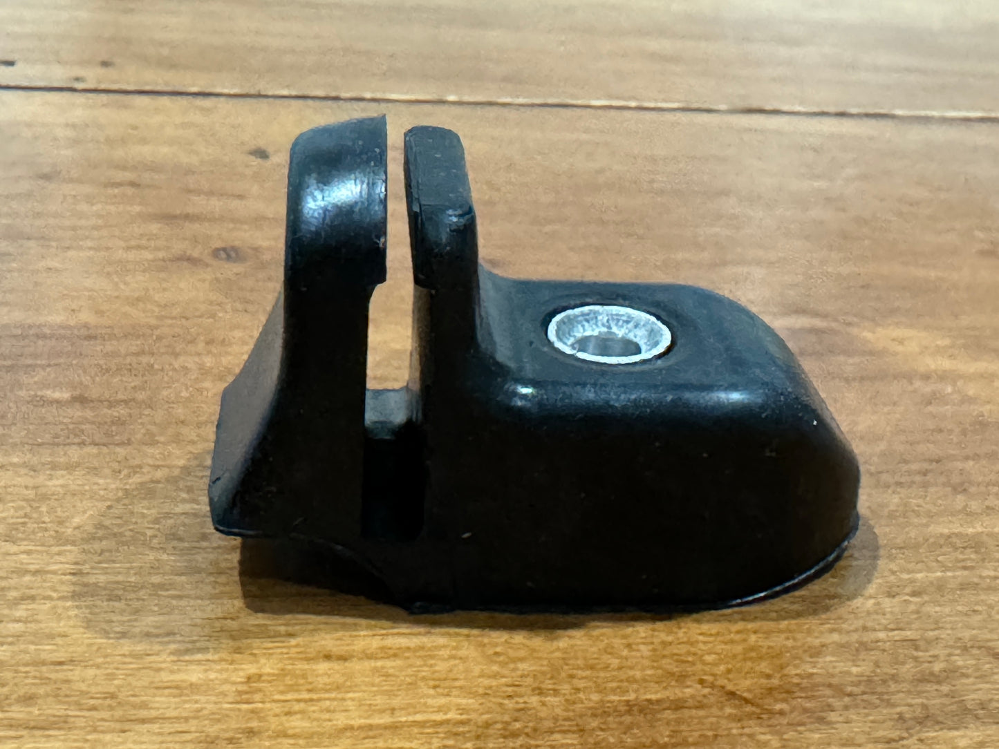 Wiper Arm Rest - Early 50-62