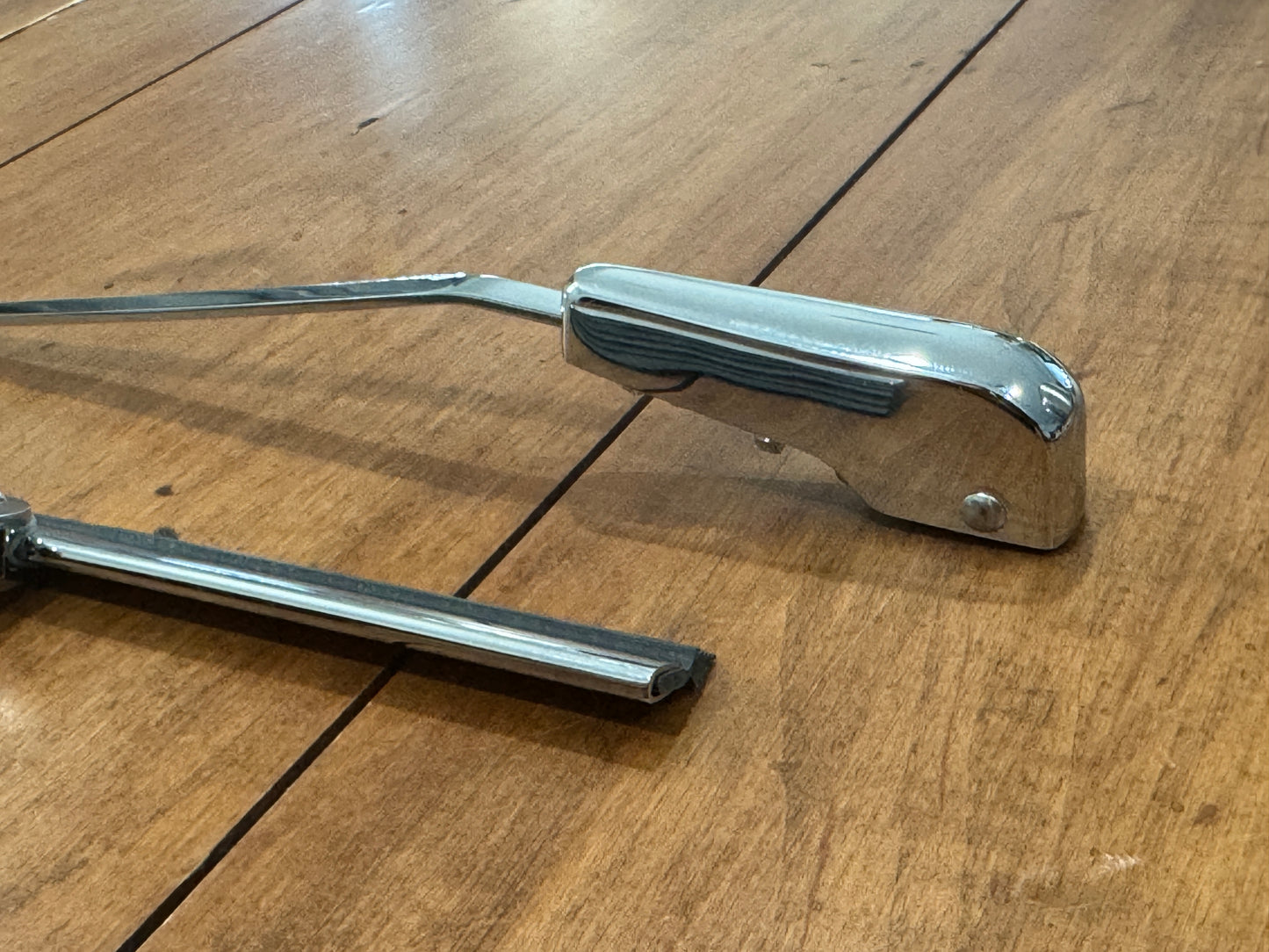 Bug Wiper Arm & Blade Kit Stainless Steel With Chrome Finish 52-57