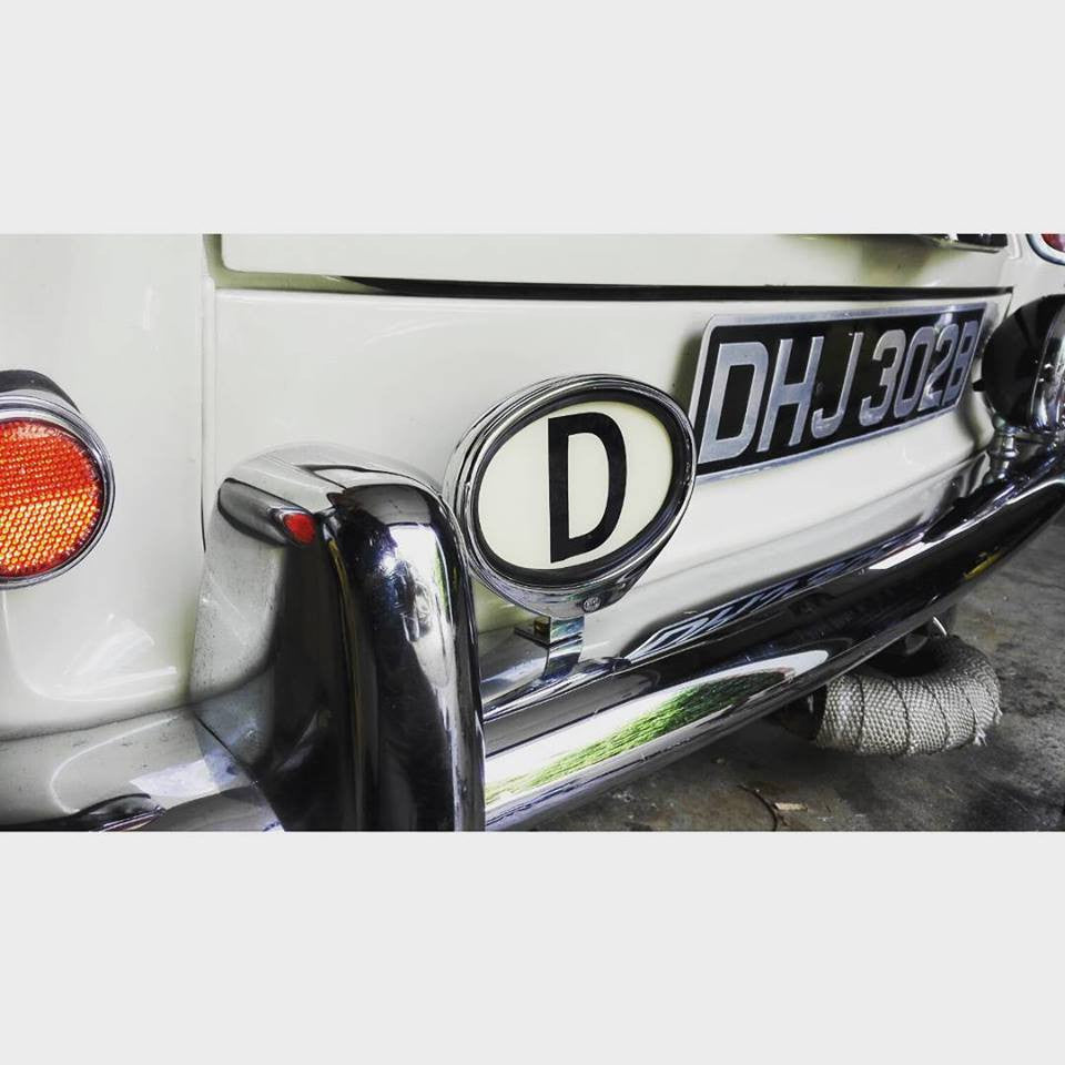 Illuminated D country sign by AAC