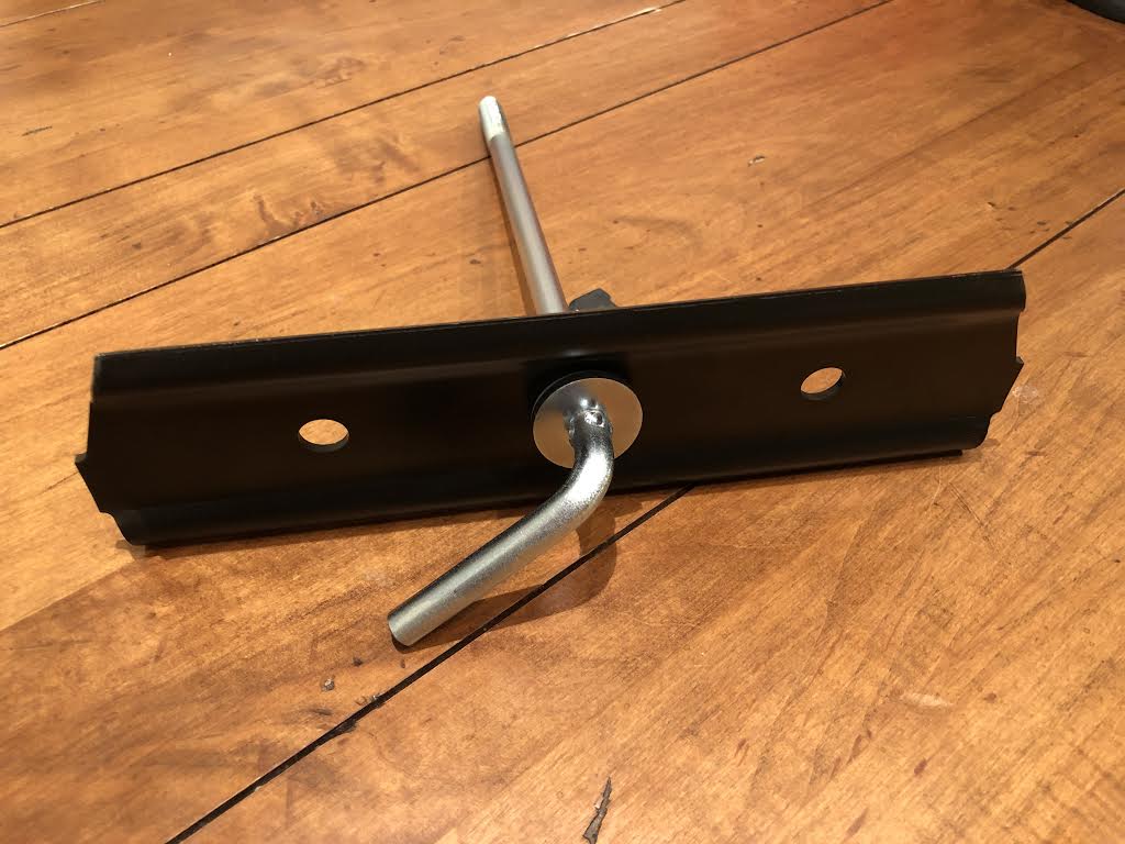 Spare Wheel Mounting Kit.