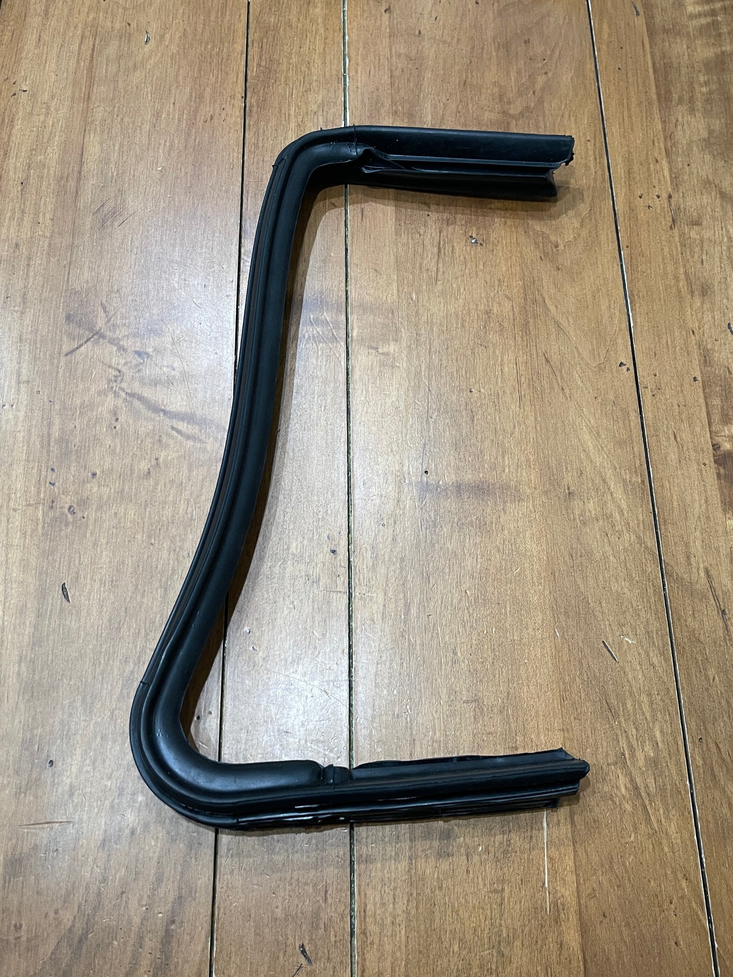 Vent Wing Seal - Left