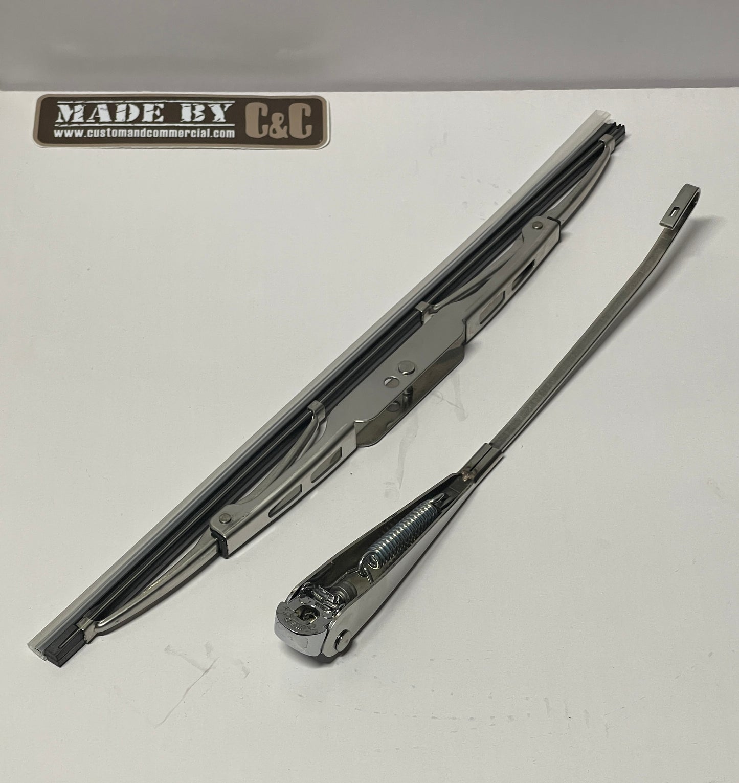 Wiper Arms And Blades Grub Screw Style Ghia Chromed - 66-69