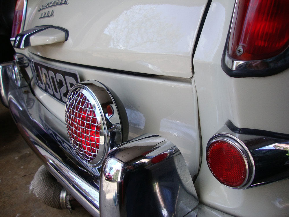 Mesh grill style red spot light by Aircooled Accessories