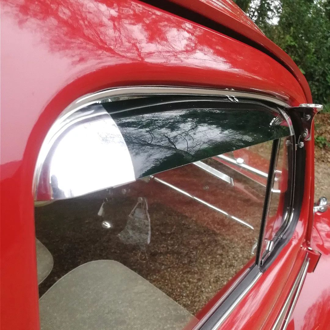 Window Vent Trims for Beetle Perspex / Aluminium