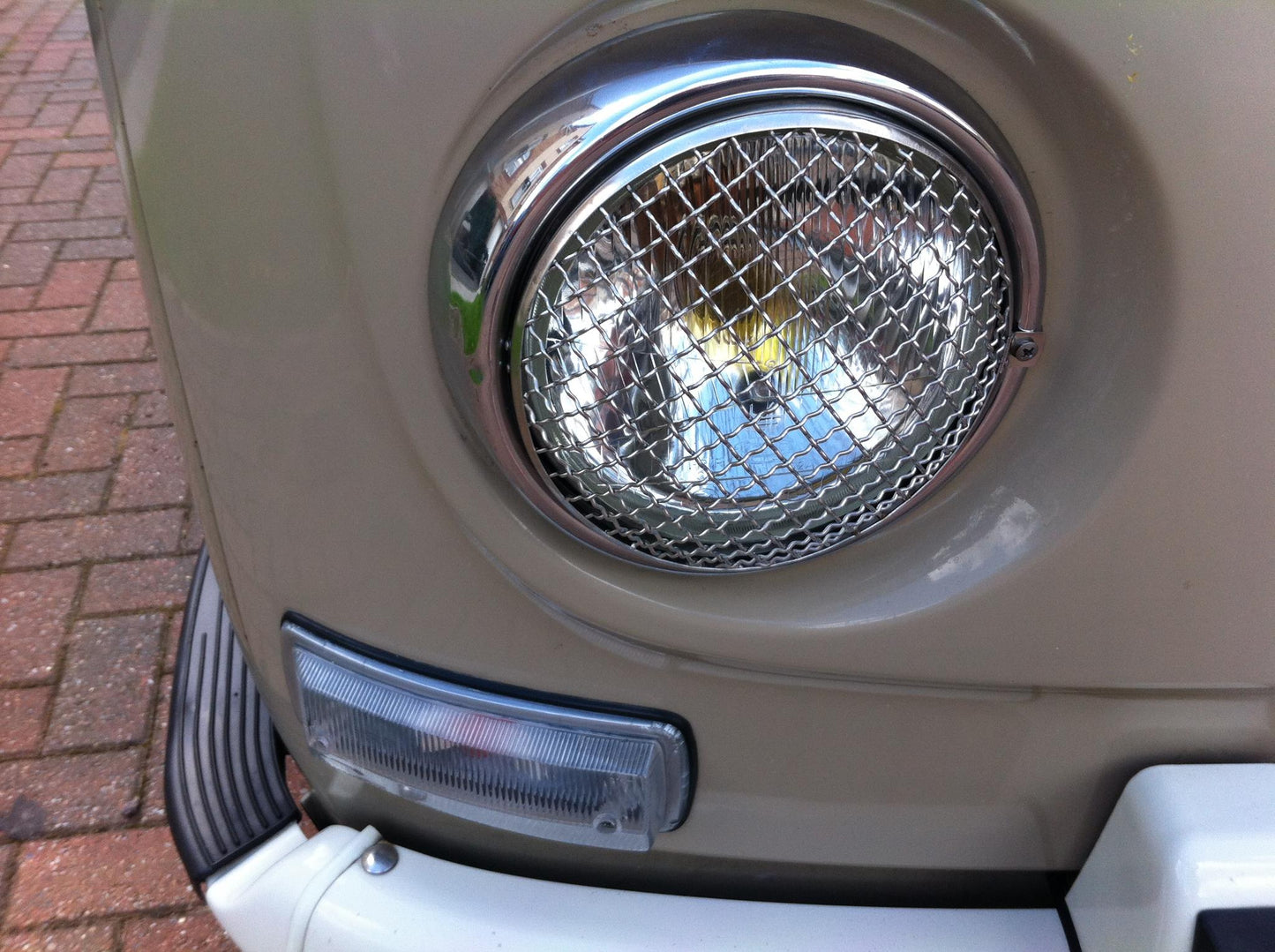 Vintage style mesh grills fits baywindow bus , '68 onwards bug , Type 3 and Ghia.