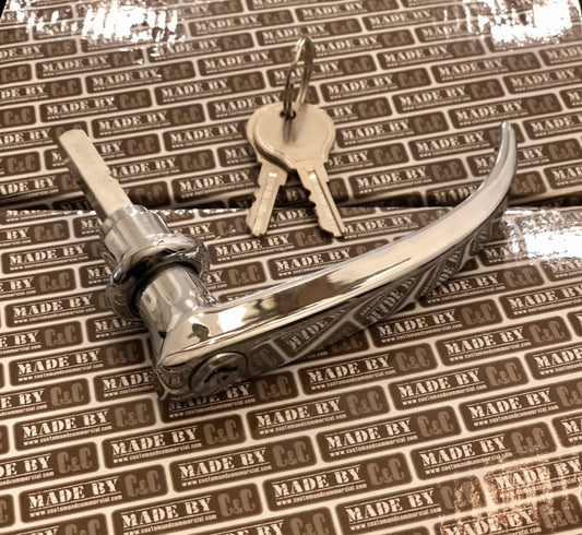 German quality cargo door handle with 2 E profile keys Bus 59-67
