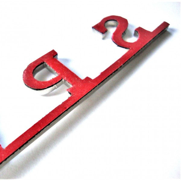 SPLITTY script in stainless steel by AAC