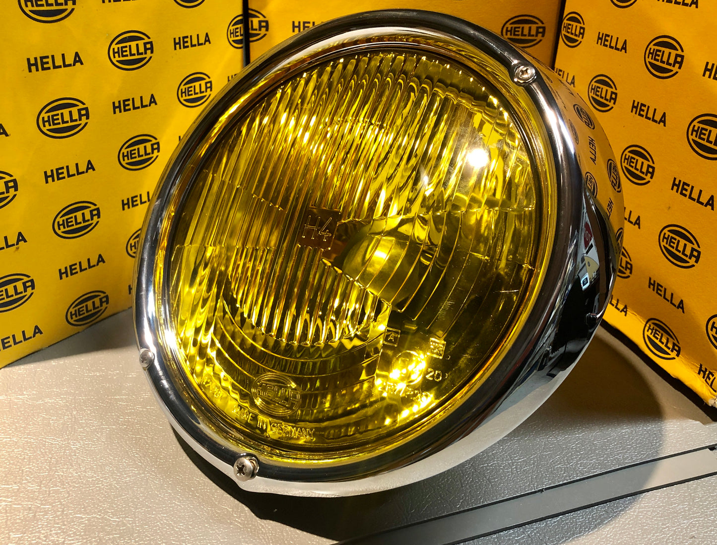 Headlight H4 Yellow Hella Complete Unit