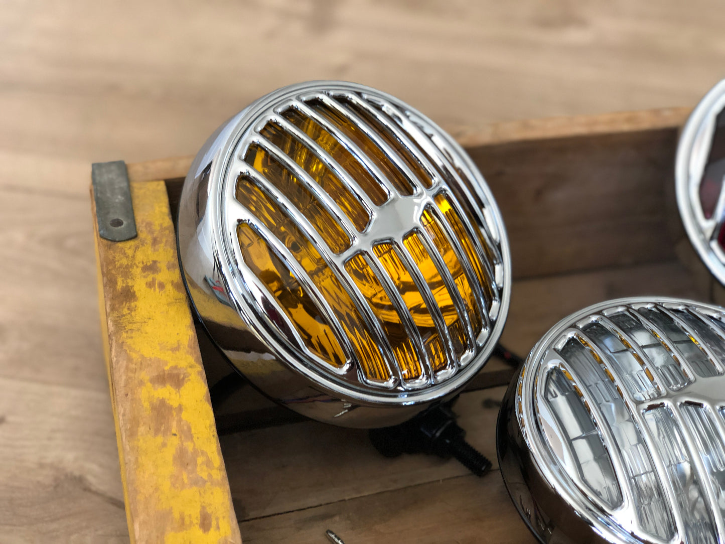 Spot Light With 356 Grilles MK2 Style - Amber
