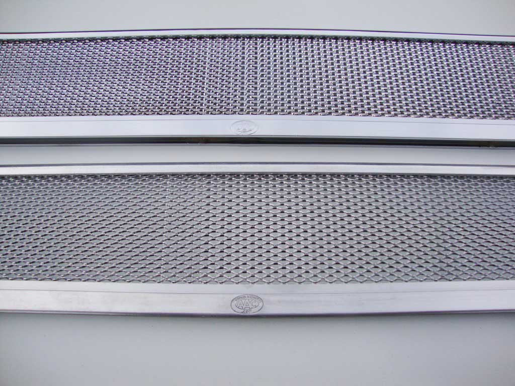 Split window bus vent trims